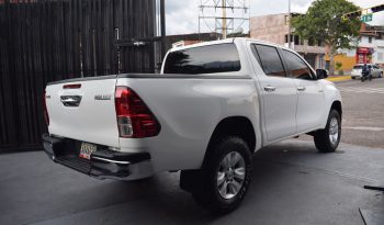 Toyota Hilux Dubai 2016 lleno