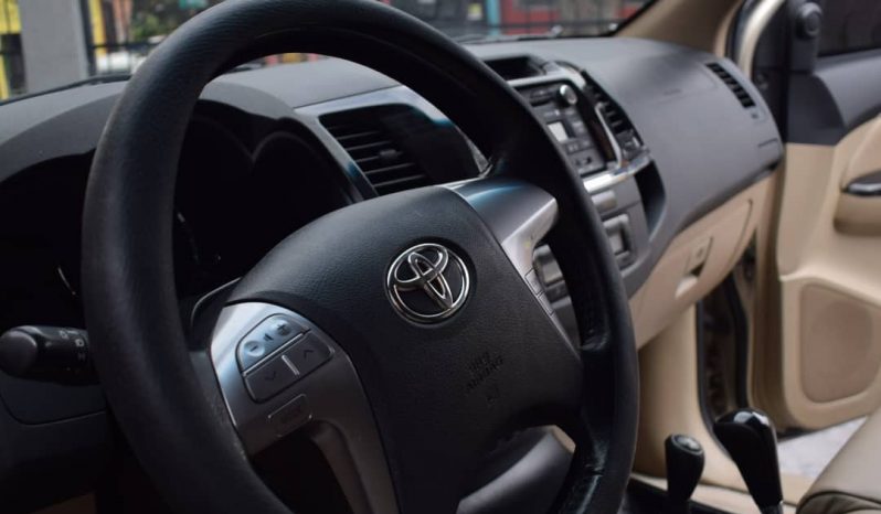 Toyota Fortuner 2015 lleno