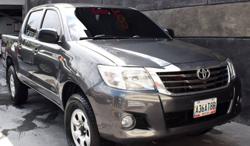 Toyota Hilux 2012 lleno