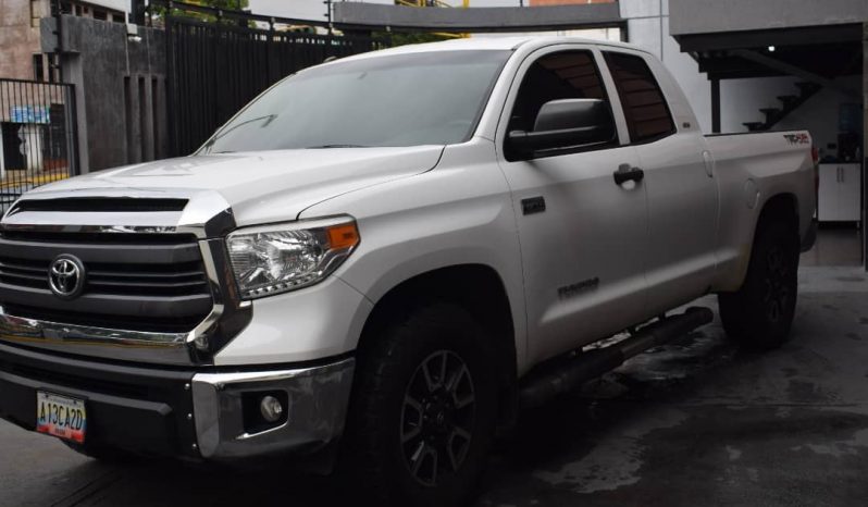 Toyota Tundra 2015 lleno