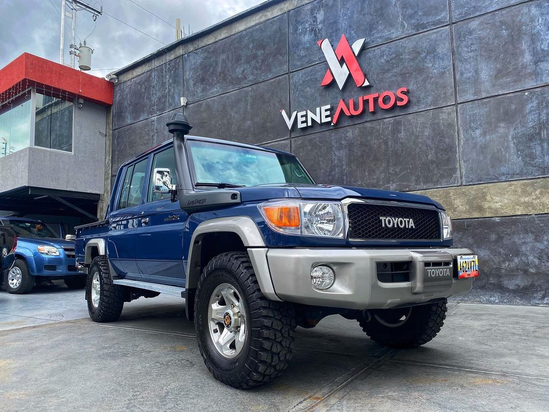 Toyota Land Cruiser Hembrita 2019 Veneautos