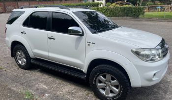 Toyota Fortuner 2010 lleno