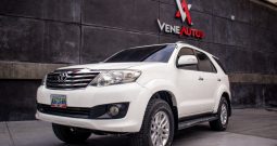toyota-fortuner-2012-01