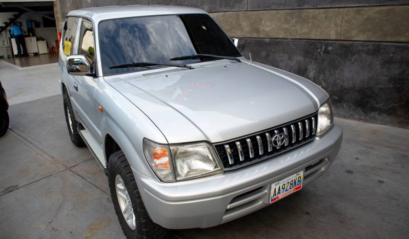 Toyota Meru 2009 lleno