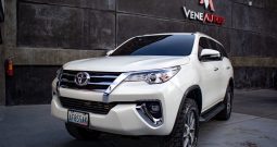 toyota-fortuner-vx-2016-01
