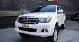 toyota-hilux-2012-01