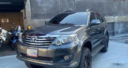 toyota-fortuner-2012-01