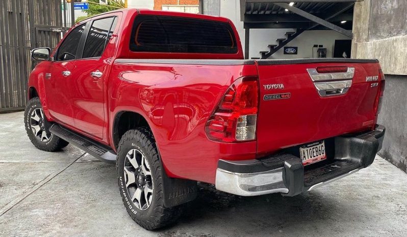 Toyota Hilux Dubái 2021 lleno