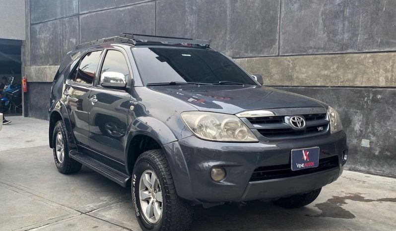 Toyota Fortuner 2008 lleno