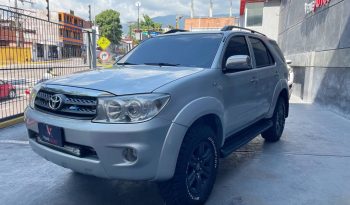 Toyota Fortuner 2010 lleno