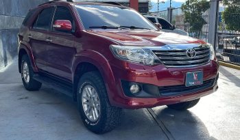 Toyota Fortuner 2013 lleno