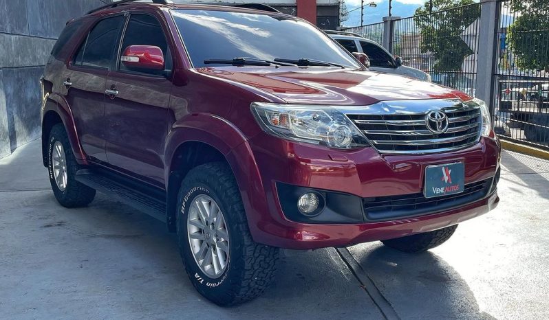 Toyota Fortuner 2013 lleno