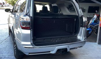 Toyota 4Runner Limited Americana 2022 lleno