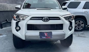 Toyota 4Runner TRD Off Road 2022 lleno