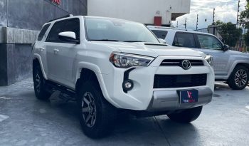 Toyota 4Runner TRD Off Road 2022 lleno