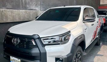 Toyota Hilux Adventure V6 2023 lleno