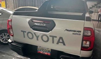 Toyota Hilux Adventure V6 2023 lleno
