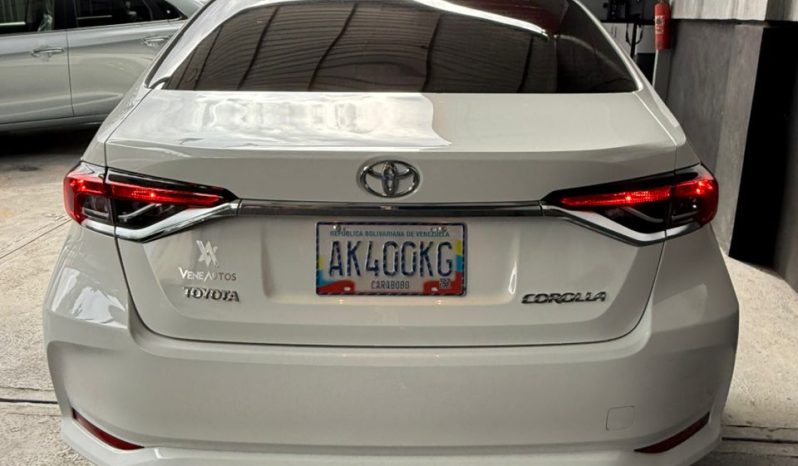 Toyota Corolla 2024 lleno