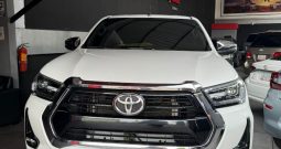 Toyota Hilux SRX 2025