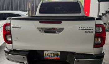 Toyota Hilux SRX 2025 lleno