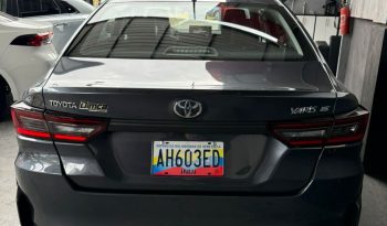 Toyota Yaris E 2025 lleno