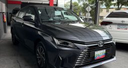 Toyota Yaris E 2025