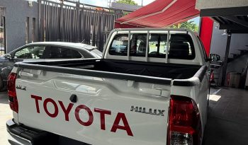 Toyota Hilux GLX 2025 lleno